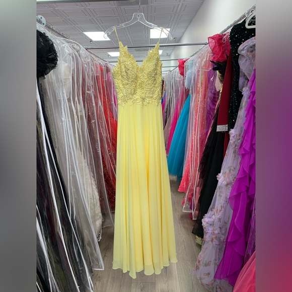 Nox Anabel Dresses & Skirts - Sunshine Lace Bodice Prom Dress - Yellow